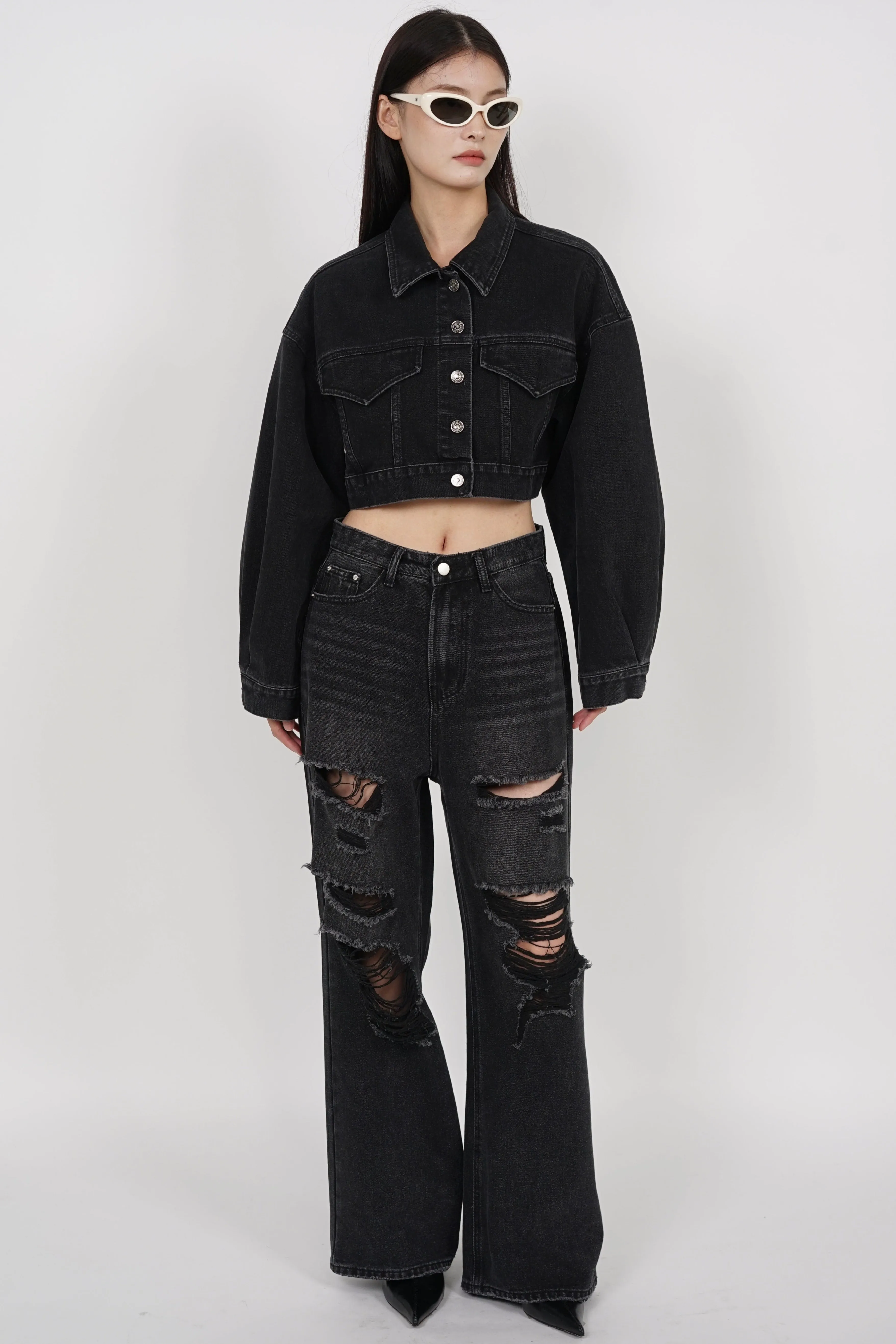 Baggy Ripped Jeans in Washed Black