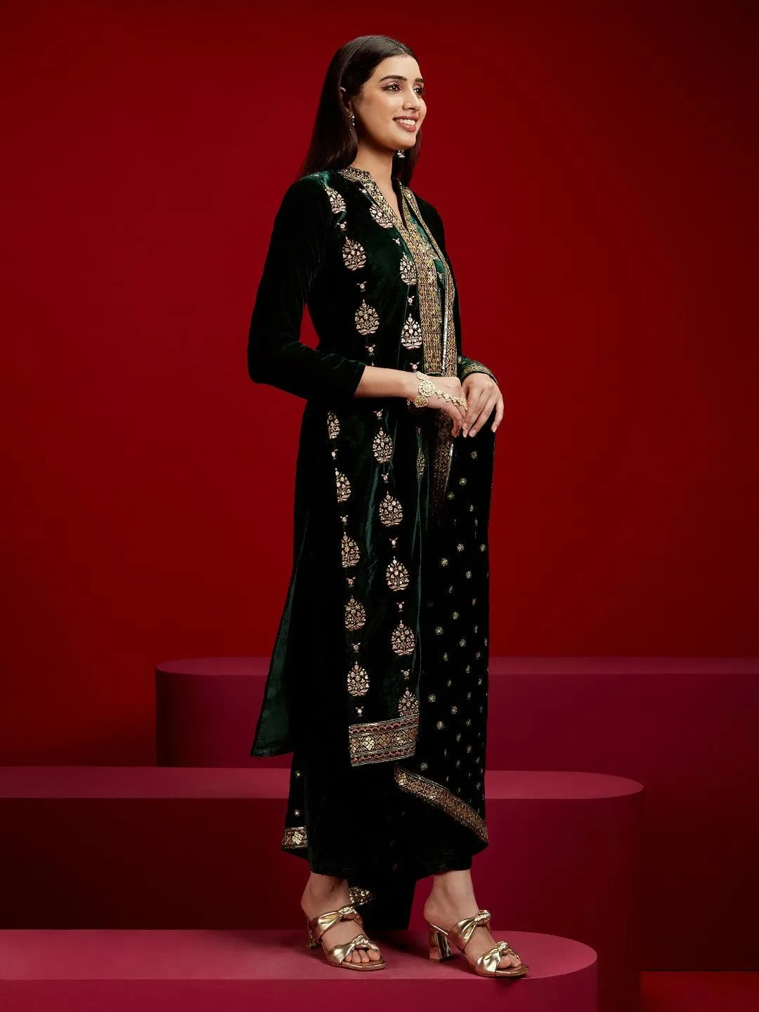 Jashvi Art Green Embroidered Velvet Straight Suit With Dupatta