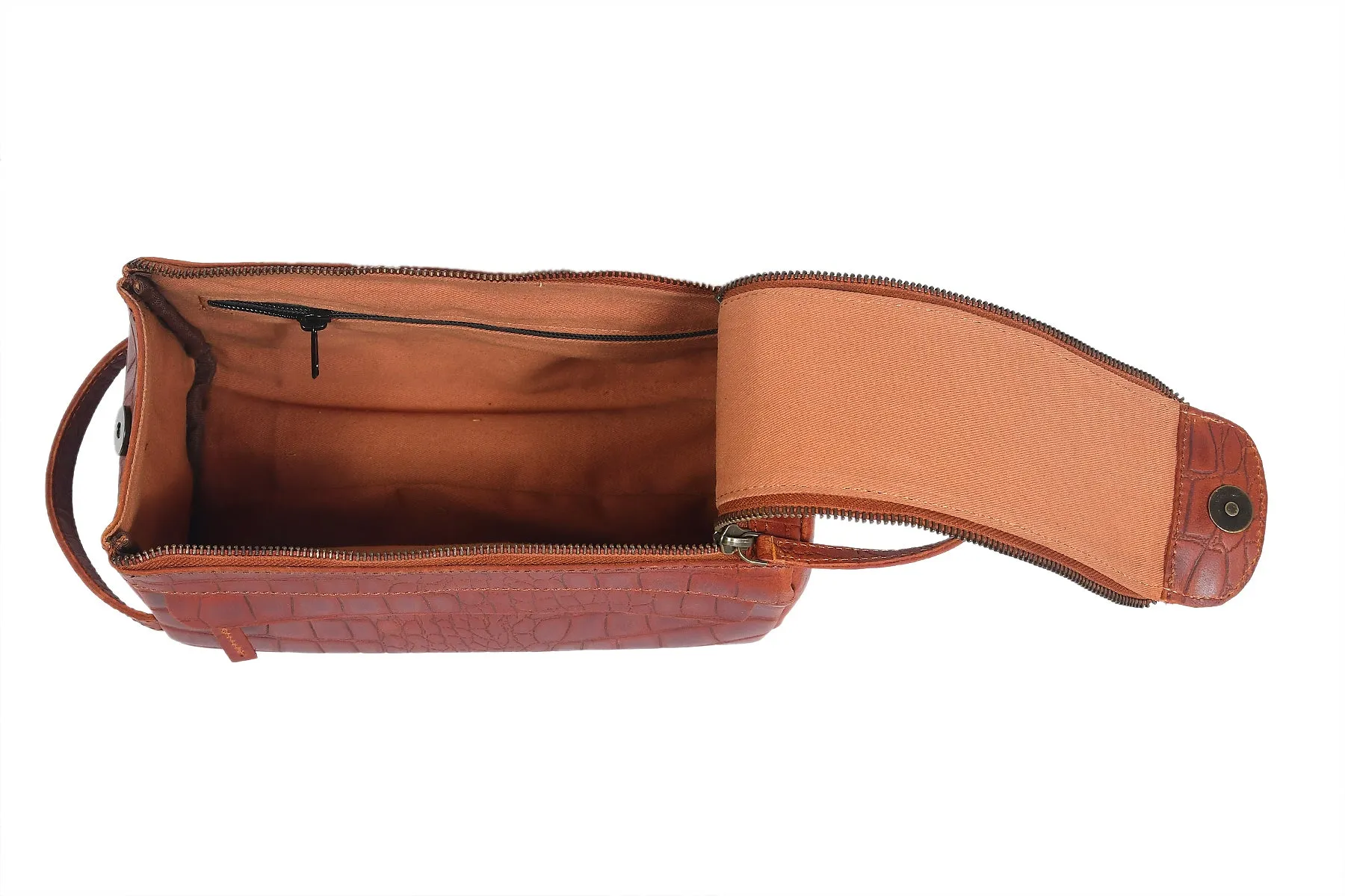 Luxury Brown Leather Toilet Bag: Organize in Style. Art: BG-1395