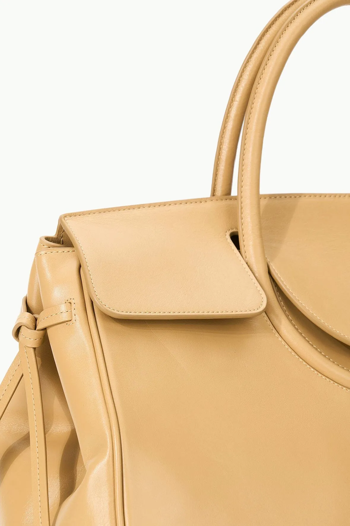 MAUDE CARRYALL | CAMEL
