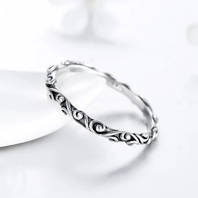 Vintage Style 925 Sterling Silver Ring for Women with Unique Old Gold Hoop Design